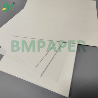 65 gm 75 gm Niepowlekany papier z kości kości słoniowej do broszury 70 x 100 cm