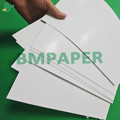 300GSM 310GSM Karton do gry gładka powierzchnia czarny rdzeń 640 x 900 mm