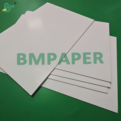 1 mm 1,5 mm Karton Montado Blanco do kosmetyków Pudełko 70 x 100 cm Wysoka sztywność